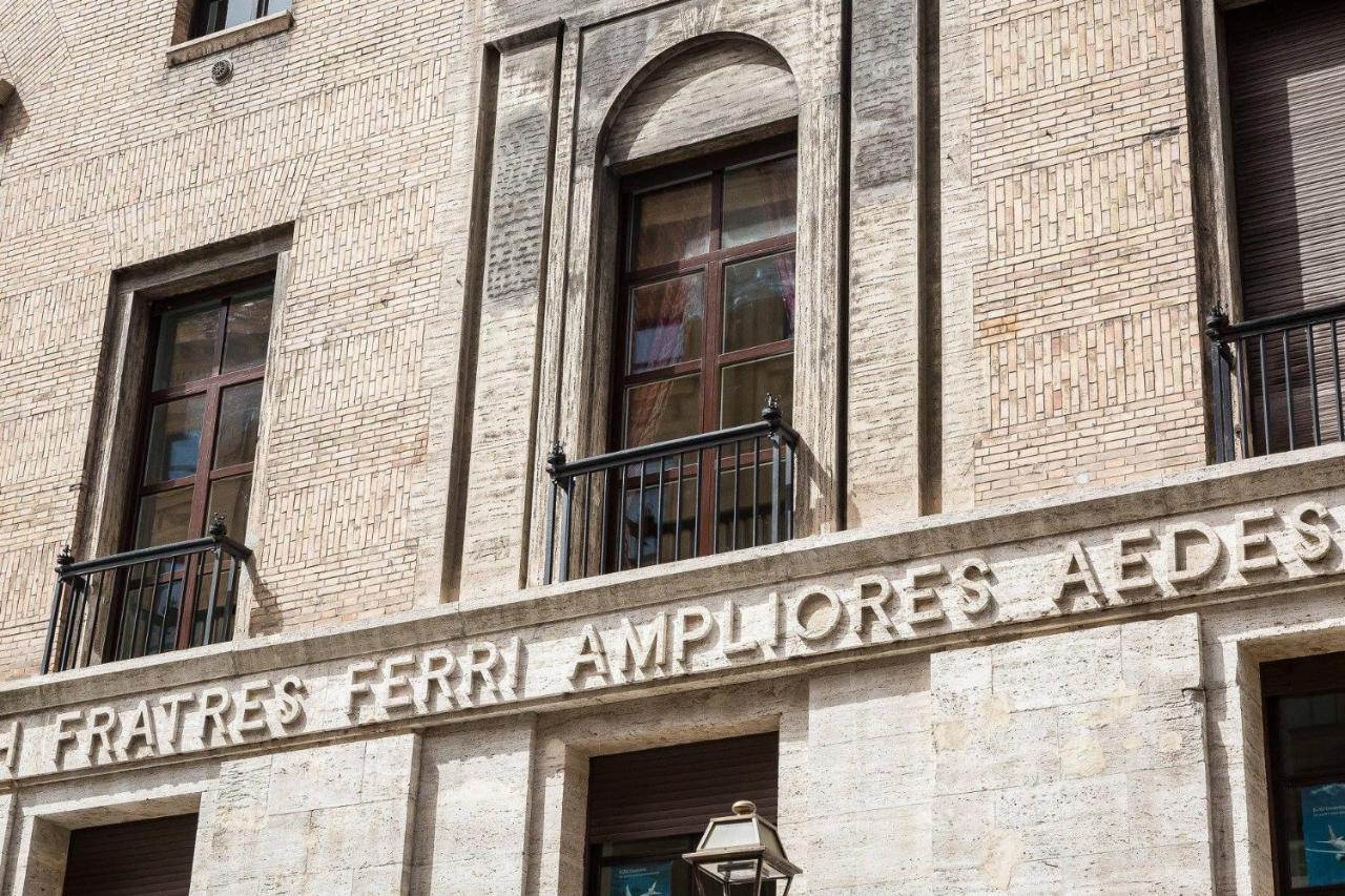 Spa Apartment Via Barberini Roma Esterno foto