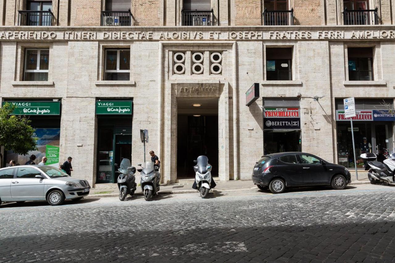 Spa Apartment Via Barberini Roma Esterno foto