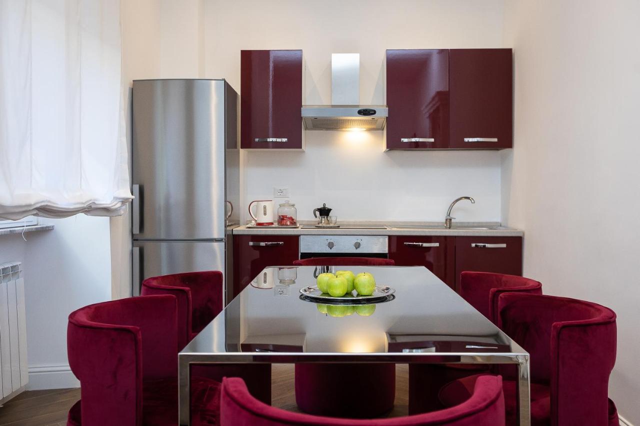 Spa Apartment Via Barberini Roma Esterno foto