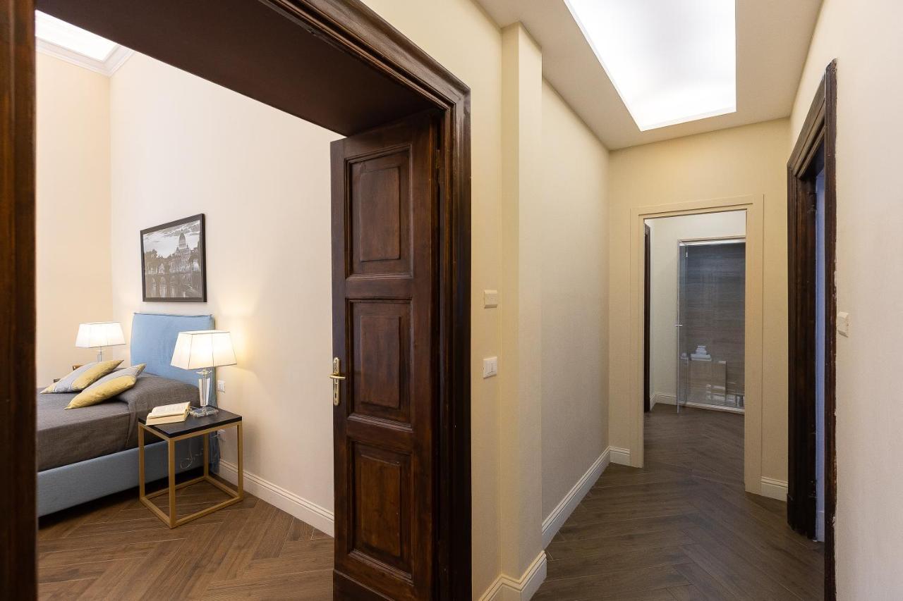 Spa Apartment Via Barberini Roma Esterno foto