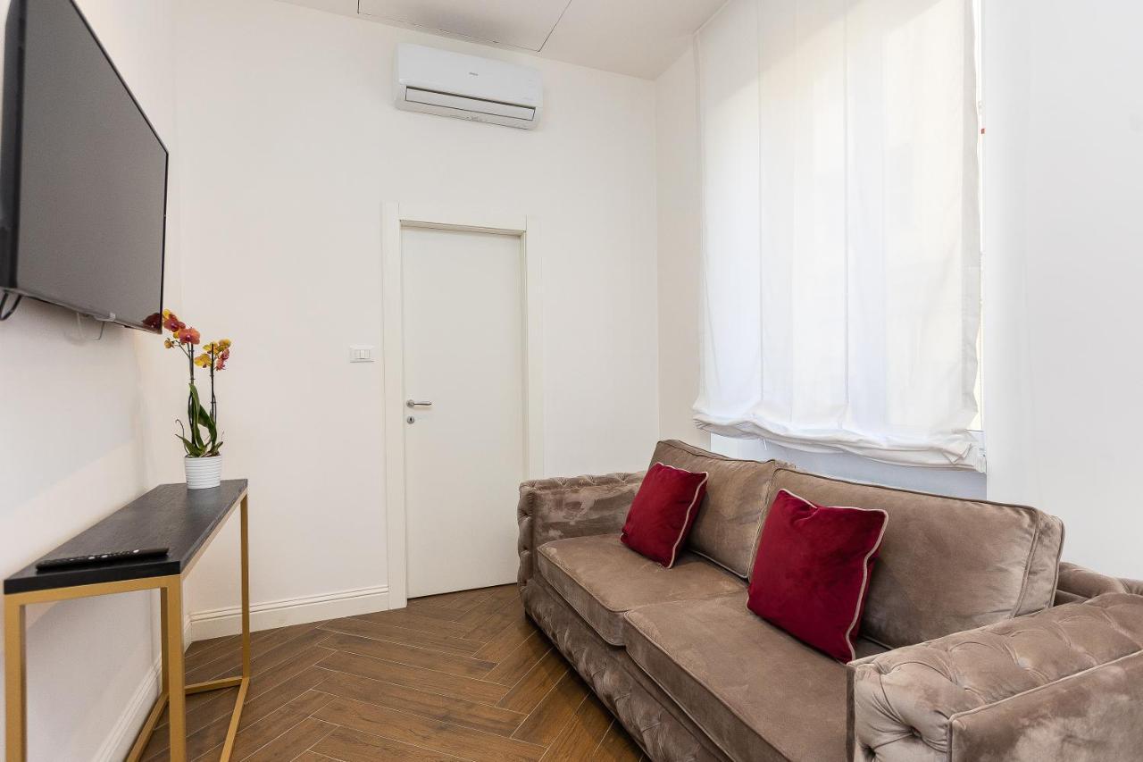 Spa Apartment Via Barberini Roma Esterno foto