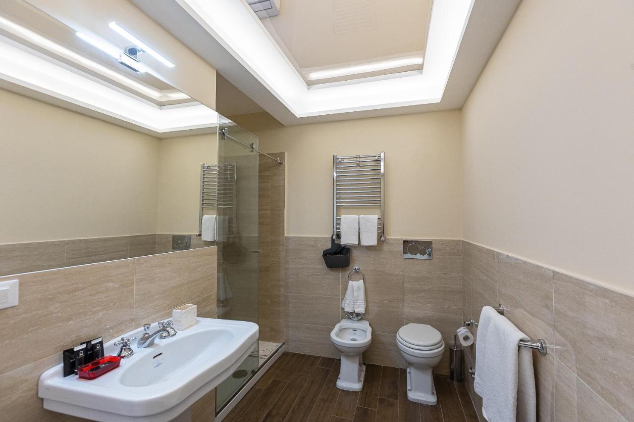 Spa Apartment Via Barberini Roma Esterno foto