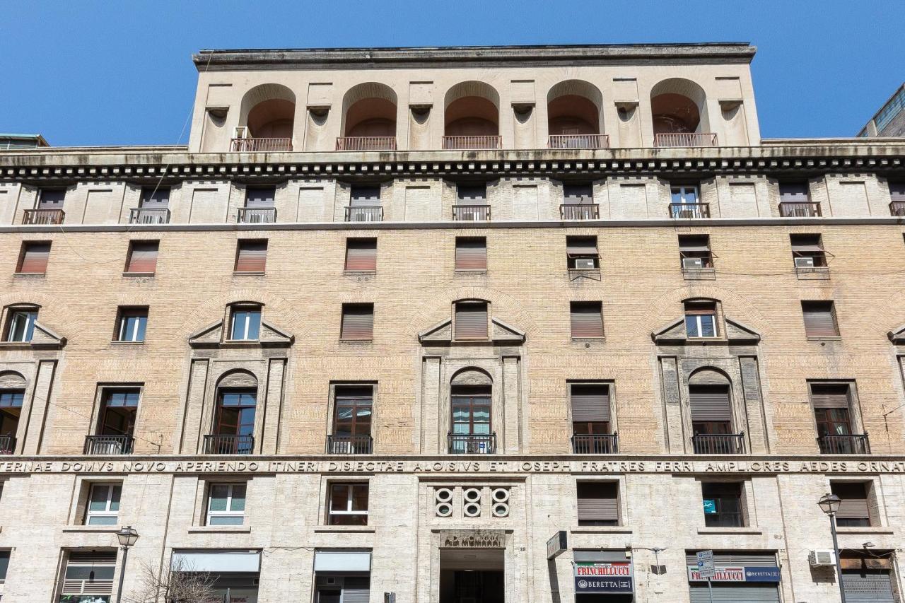 Spa Apartment Via Barberini Roma Esterno foto